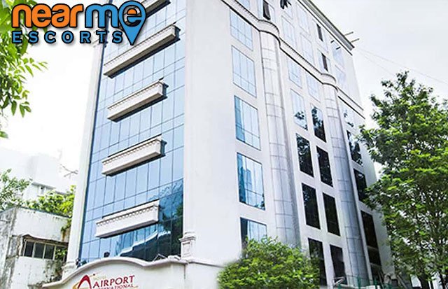 Call Girls Service Near Airport International Hotel, Mumbai