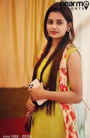 Mumbai Top Tall girl escort - aarti